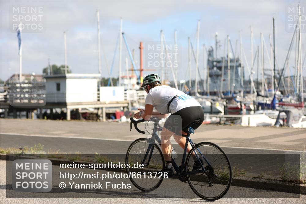 17.08.2025 - KN Förde Triathlon 2025 Yannick Fuchs http://msf.ph/oto/8613728 17.08.2025 09:22:55 Radfahren 133, 139 meine-sportfotos.de