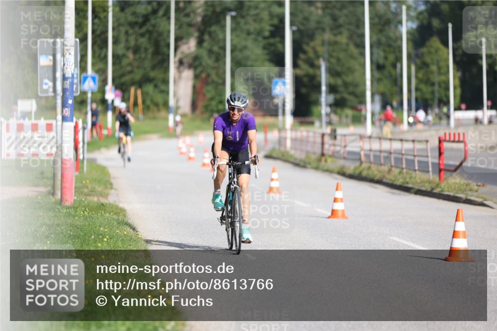 17.08.2025 - KN Förde Triathlon 2025 Yannick Fuchs http://msf.ph/oto/8613766 17.08.2025 09:23:27 Radfahren 122, 138, 130 meine-sportfotos.de