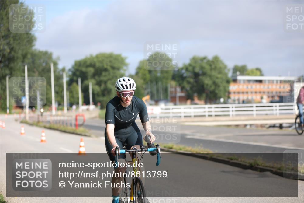 17.08.2025 - KN Förde Triathlon 2025 Yannick Fuchs http://msf.ph/oto/8613799 17.08.2025 09:23:34 Radfahren 122, 147, 152, 138 meine-sportfotos.de