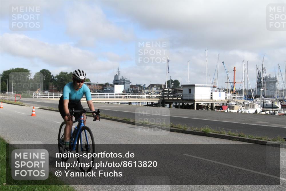 17.08.2025 - KN Förde Triathlon 2025 Yannick Fuchs http://msf.ph/oto/8613820 17.08.2025 09:50:29 Radfahren 106, 141, 149 meine-sportfotos.de