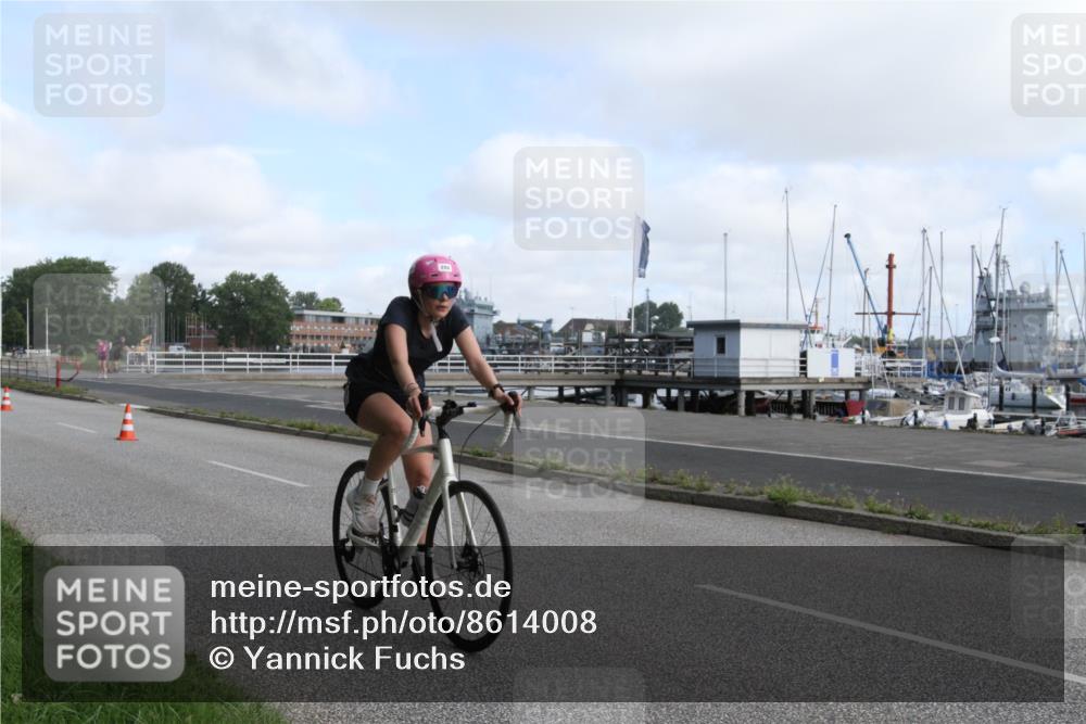 17.08.2025 - KN Förde Triathlon 2025 Yannick Fuchs http://msf.ph/oto/8614008 17.08.2025 09:53:47 Radfahren 183, 202, 224 meine-sportfotos.de