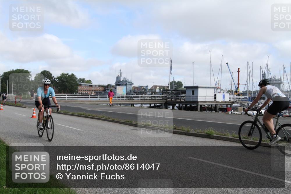 17.08.2025 - KN Förde Triathlon 2025 Yannick Fuchs http://msf.ph/oto/8614047 17.08.2025 09:54:35 Radfahren 127, 146, 148, 152, 168, 186, 205, 211, 215, 230 meine-sportfotos.de