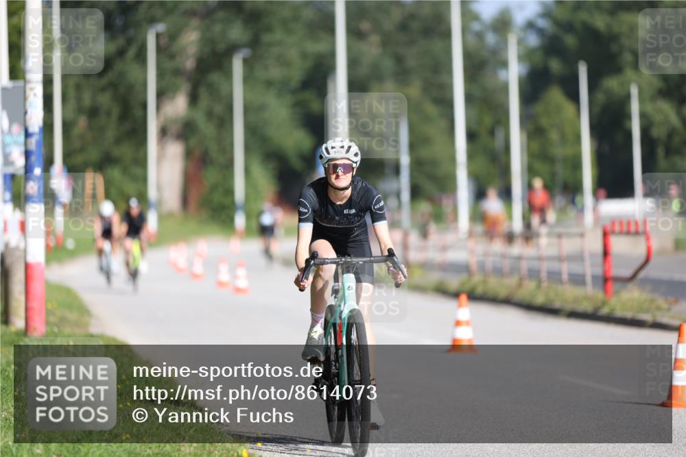 17.08.2025 - KN Förde Triathlon 2025 Yannick Fuchs http://msf.ph/oto/8614073 17.08.2025 09:25:49 Radfahren 105, 140, 144, 159, 105, 164 meine-sportfotos.de