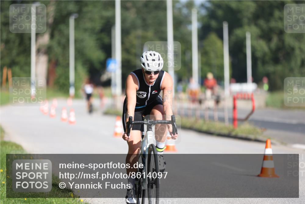 17.08.2025 - KN Förde Triathlon 2025 Yannick Fuchs http://msf.ph/oto/8614097 17.08.2025 09:25:55 Radfahren 144, 159, 169, 105, 140 meine-sportfotos.de