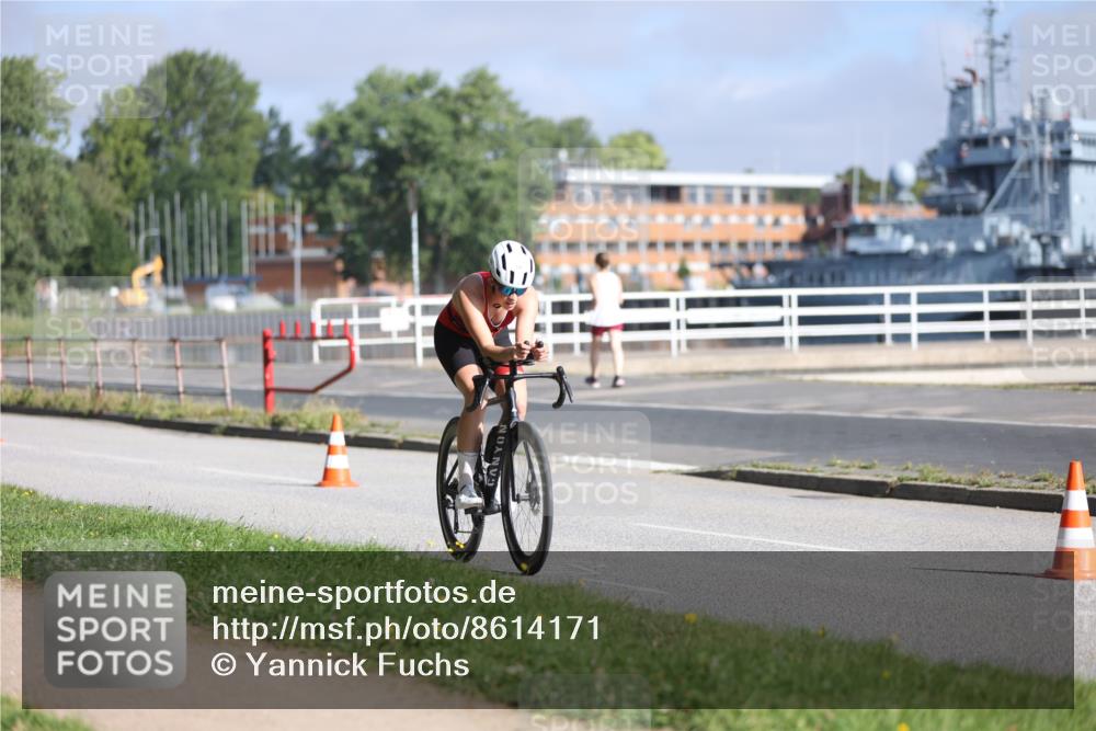 17.08.2025 - KN Förde Triathlon 2025 Yannick Fuchs http://msf.ph/oto/8614171 17.08.2025 09:27:04 Radfahren 101, 105, 177, 180, 253 meine-sportfotos.de