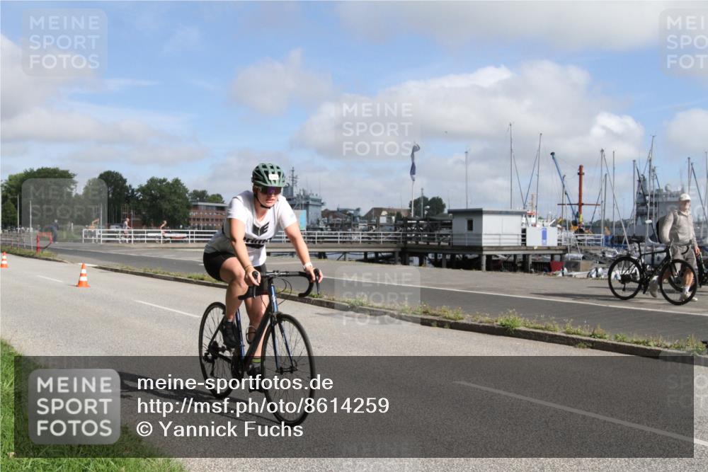 17.08.2025 - KN Förde Triathlon 2025 Yannick Fuchs http://msf.ph/oto/8614259 17.08.2025 09:59:25 Radfahren 135, 139 meine-sportfotos.de