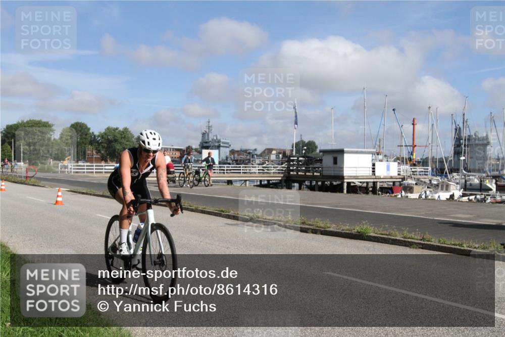 17.08.2025 - KN Förde Triathlon 2025 Yannick Fuchs http://msf.ph/oto/8614316 17.08.2025 10:02:19 Radfahren 141, 159, 161, 220, 231 meine-sportfotos.de