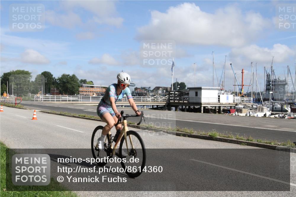 17.08.2025 - KN Förde Triathlon 2025 Yannick Fuchs http://msf.ph/oto/8614360 17.08.2025 10:04:57 Radfahren 156, 175, 208, 216, 231 meine-sportfotos.de