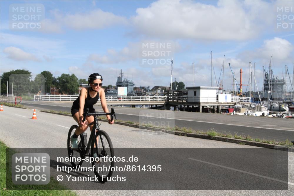 17.08.2025 - KN Förde Triathlon 2025 Yannick Fuchs http://msf.ph/oto/8614395 17.08.2025 10:06:35 Radfahren 170, 182, 184, 212 meine-sportfotos.de