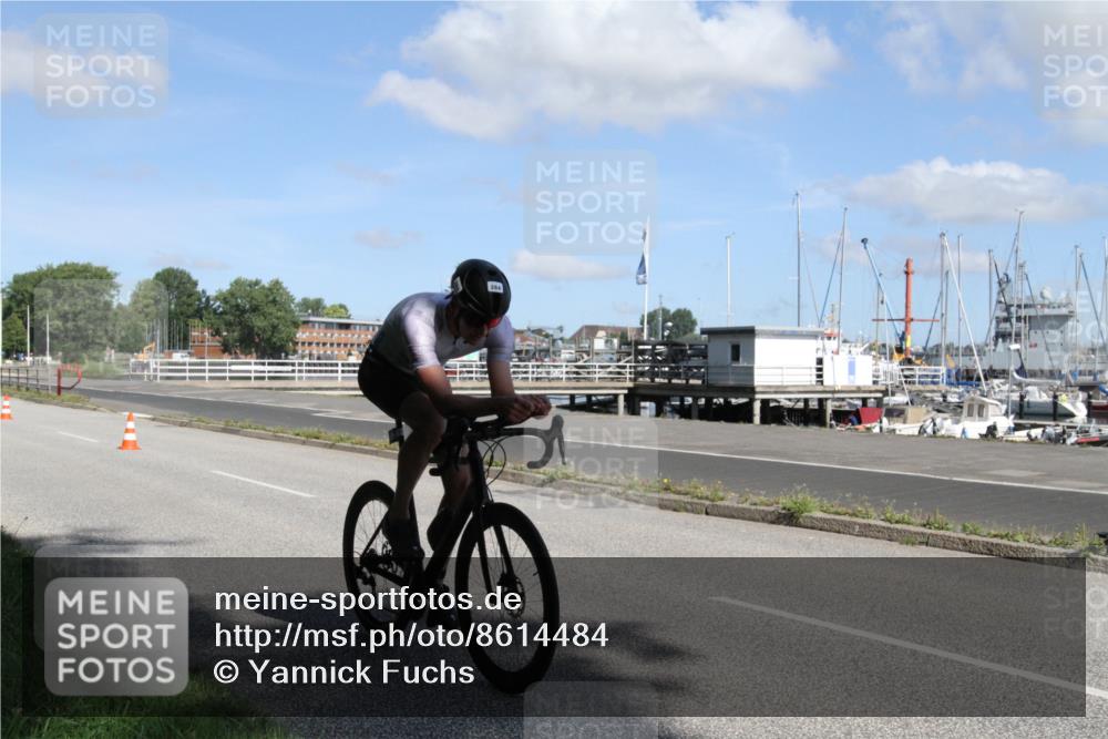 17.08.2025 - KN Förde Triathlon 2025 Yannick Fuchs http://msf.ph/oto/8614484 17.08.2025 11:00:59 Radfahren 264, 270, 275 meine-sportfotos.de