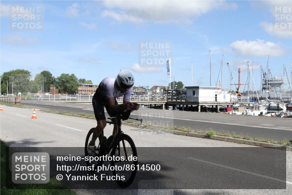 17.08.2025 - KN Förde Triathlon 2025 Yannick Fuchs http://msf.ph/oto/8614500 17.08.2025 11:03:00 Radfahren 273, 274, 280 meine-sportfotos.de