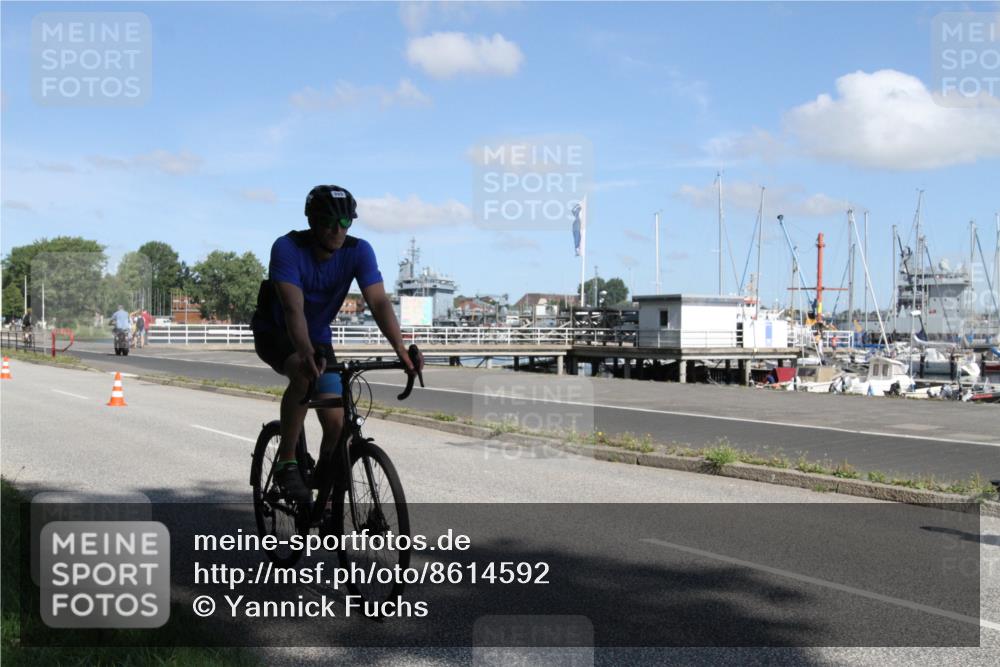 17.08.2025 - KN Förde Triathlon 2025 Yannick Fuchs http://msf.ph/oto/8614592 17.08.2025 11:10:17 Radfahren 275, 293, 325, 334, 605 meine-sportfotos.de