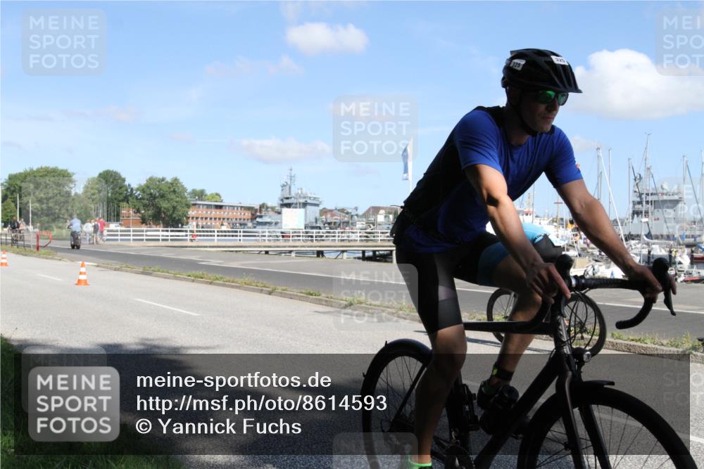 17.08.2025 - KN Förde Triathlon 2025 Yannick Fuchs http://msf.ph/oto/8614593 17.08.2025 11:10:17 Radfahren 275, 293, 325, 334, 605 meine-sportfotos.de