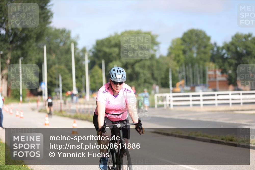 17.08.2025 - KN Förde Triathlon 2025 Yannick Fuchs http://msf.ph/oto/8614886 17.08.2025 10:02:34 Radfahren 251, 224, 250 meine-sportfotos.de
