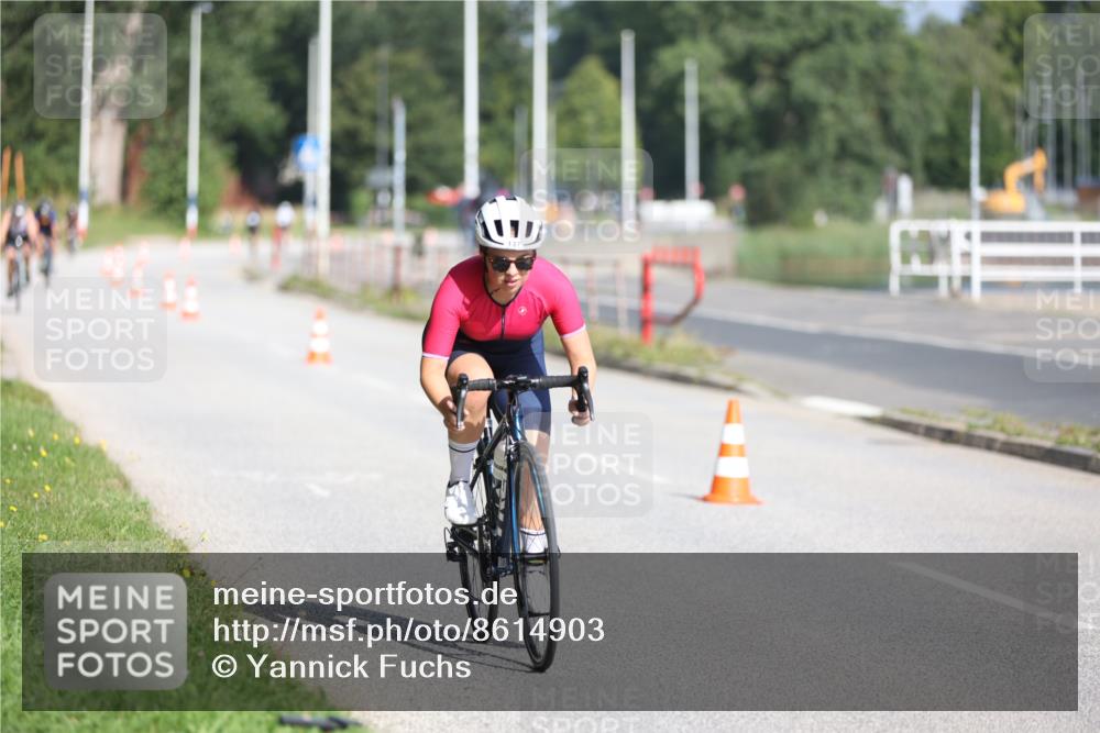 17.08.2025 - KN Förde Triathlon 2025 Yannick Fuchs http://msf.ph/oto/8614903 17.08.2025 10:02:49 Radfahren 137, 153, 181 meine-sportfotos.de