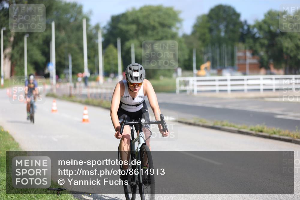 17.08.2025 - KN Förde Triathlon 2025 Yannick Fuchs http://msf.ph/oto/8614913 17.08.2025 10:02:55 Radfahren 153, 181, 137 meine-sportfotos.de