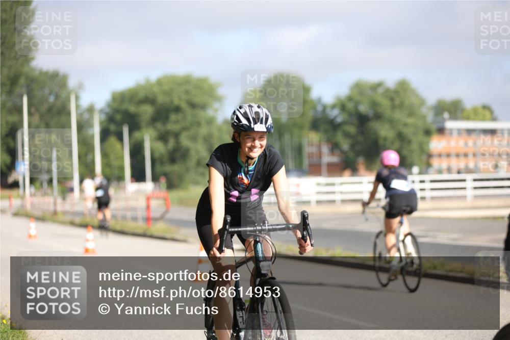 17.08.2025 - KN Förde Triathlon 2025 Yannick Fuchs http://msf.ph/oto/8614953 17.08.2025 09:28:42 Radfahren 119, 175, 176, 182, 250, 254, 167, 172, 202 meine-sportfotos.de