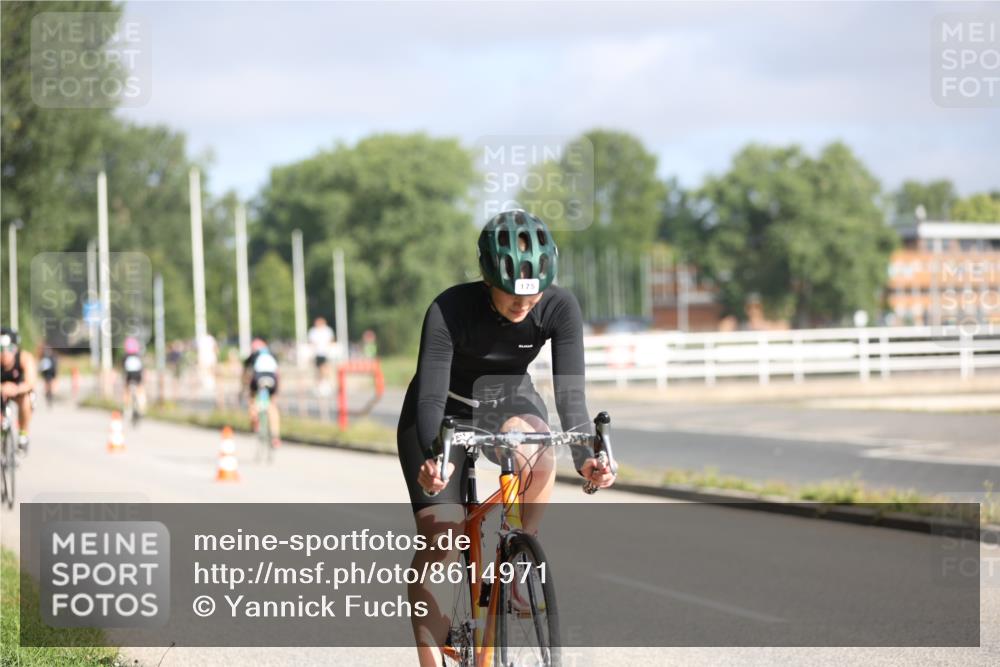 17.08.2025 - KN Förde Triathlon 2025 Yannick Fuchs http://msf.ph/oto/8614971 17.08.2025 09:28:47 Radfahren 175, 250, 119, 176, 182, 202, 254 meine-sportfotos.de