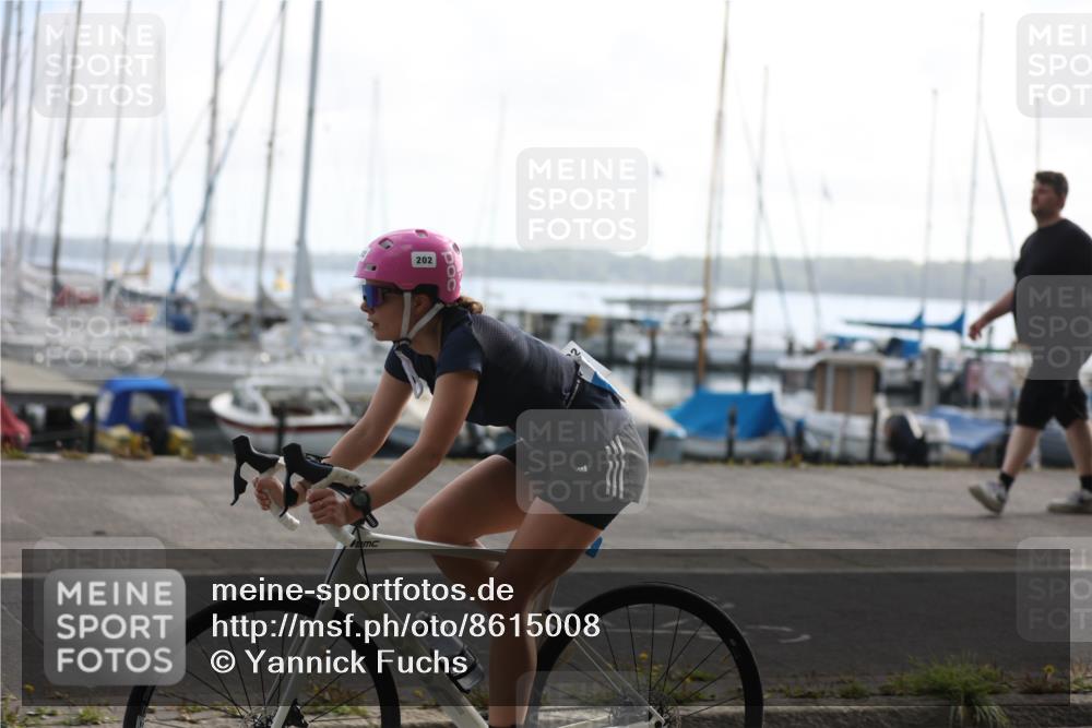 17.08.2025 - KN Förde Triathlon 2025 Yannick Fuchs http://msf.ph/oto/8615008 17.08.2025 10:03:31 Radfahren 149, 183, 202, 213, 215, 221, 223, 242, 158, 183 meine-sportfotos.de
