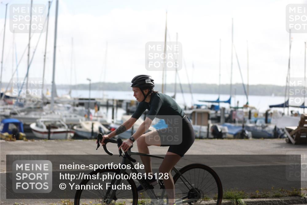 17.08.2025 - KN Förde Triathlon 2025 Yannick Fuchs http://msf.ph/oto/8615128 17.08.2025 10:03:55 Radfahren 131, 210, 207 meine-sportfotos.de
