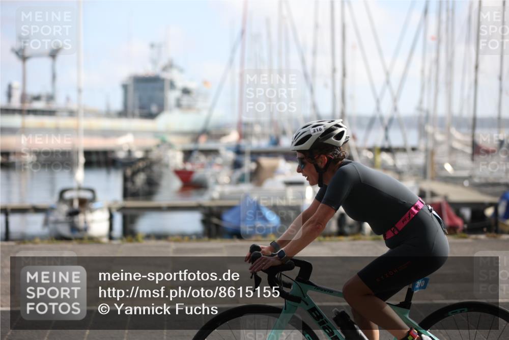 17.08.2025 - KN Förde Triathlon 2025 Yannick Fuchs http://msf.ph/oto/8615155 17.08.2025 10:04:02 Radfahren 210, 211, 131 meine-sportfotos.de