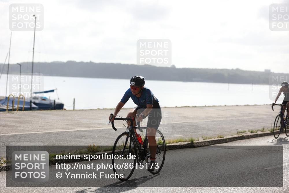 17.08.2025 - KN Förde Triathlon 2025 Yannick Fuchs http://msf.ph/oto/8615173 17.08.2025 10:04:12 Radfahren 111, 196, 211, 218, 224, 234 meine-sportfotos.de