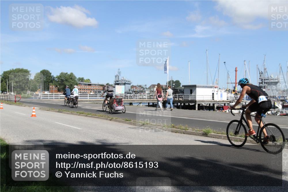 17.08.2025 - KN Förde Triathlon 2025 Yannick Fuchs http://msf.ph/oto/8615193 17.08.2025 11:21:41 Radfahren 302, 379, 603 meine-sportfotos.de