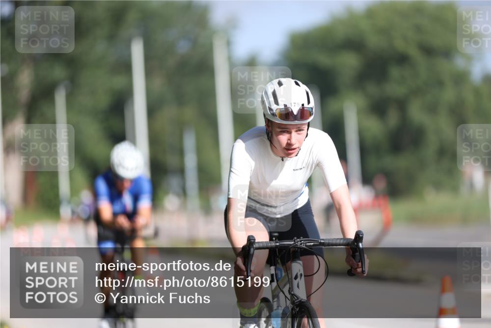 17.08.2025 - KN Förde Triathlon 2025 Yannick Fuchs http://msf.ph/oto/8615199 17.08.2025 09:29:42 Radfahren 108, 110, 136, 179, 211, 196, 205 meine-sportfotos.de