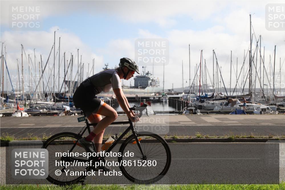 17.08.2025 - KN Förde Triathlon 2025 Yannick Fuchs http://msf.ph/oto/8615280 17.08.2025 09:18:14 Radfahren 103, 105, 107, 119 meine-sportfotos.de