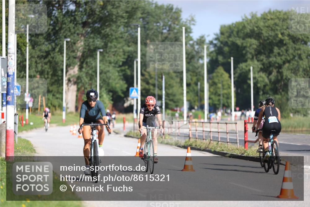 17.08.2025 - KN Förde Triathlon 2025 Yannick Fuchs http://msf.ph/oto/8615321 17.08.2025 09:30:22 Radfahren 119, 163, 184, 195, 201 meine-sportfotos.de