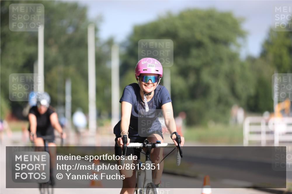 17.08.2025 - KN Förde Triathlon 2025 Yannick Fuchs http://msf.ph/oto/8615351 17.08.2025 09:30:32 Radfahren 167, 202, 224, 242, 119, 163 meine-sportfotos.de