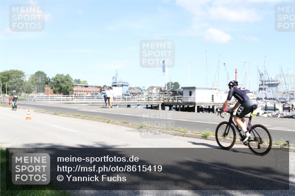 17.08.2025 - KN Förde Triathlon 2025 Yannick Fuchs http://msf.ph/oto/8615419 17.08.2025 11:24:19 Radfahren 271, 345, 350, 353, 354, 619, 642 meine-sportfotos.de