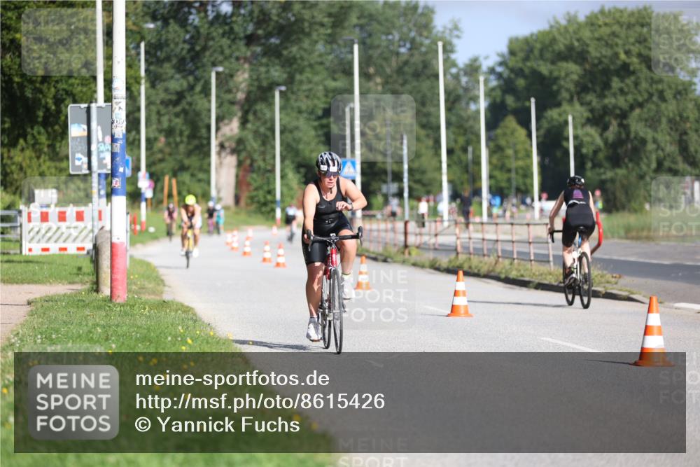 17.08.2025 - KN Förde Triathlon 2025 Yannick Fuchs http://msf.ph/oto/8615426 17.08.2025 09:30:57 Radfahren 102, 107, 111, 208, 212, 223, 117, 197 meine-sportfotos.de