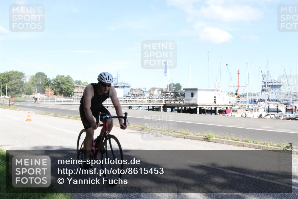 17.08.2025 - KN Förde Triathlon 2025 Yannick Fuchs http://msf.ph/oto/8615453 17.08.2025 11:24:43 Radfahren 326, 370, 371, 616, 621 meine-sportfotos.de
