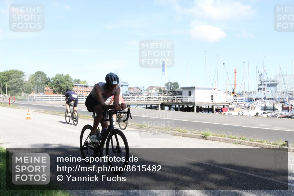 17.08.2025 - KN Förde Triathlon 2025 Yannick Fuchs http://msf.ph/oto/8615482 17.08.2025 11:25:07 Radfahren 284, 300, 356, 374, 606, 635 meine-sportfotos.de