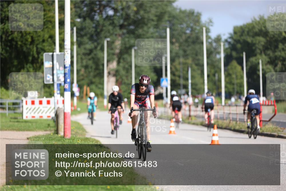 17.08.2025 - KN Förde Triathlon 2025 Yannick Fuchs http://msf.ph/oto/8615483 17.08.2025 09:31:07 Radfahren 102, 125, 126, 188, 198, 200, 216, 218, 219, 221, 107, 111, 208, 212, 223 meine-sportfotos.de