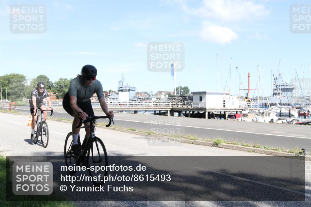 17.08.2025 - KN Förde Triathlon 2025 Yannick Fuchs http://msf.ph/oto/8615493 17.08.2025 11:25:13 Radfahren 284, 300, 308, 309, 337, 374, 606, 613, 625, 638 meine-sportfotos.de