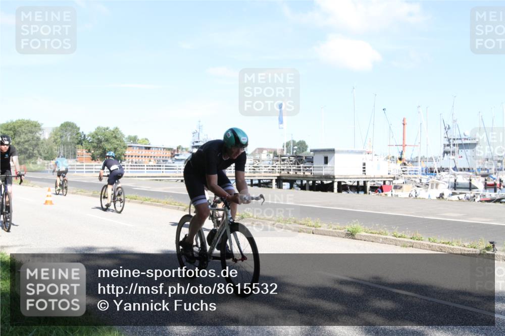 17.08.2025 - KN Förde Triathlon 2025 Yannick Fuchs http://msf.ph/oto/8615532 17.08.2025 11:25:32 Radfahren 261, 266, 285, 295, 330, 377, 617, 629, 630, 632, 633 meine-sportfotos.de