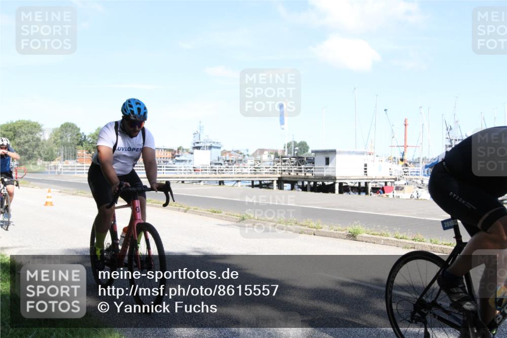 17.08.2025 - KN Förde Triathlon 2025 Yannick Fuchs http://msf.ph/oto/8615557 17.08.2025 11:25:40 Radfahren 288, 296, 307, 349, 372, 610, 617, 629, 630, 632, 633 meine-sportfotos.de