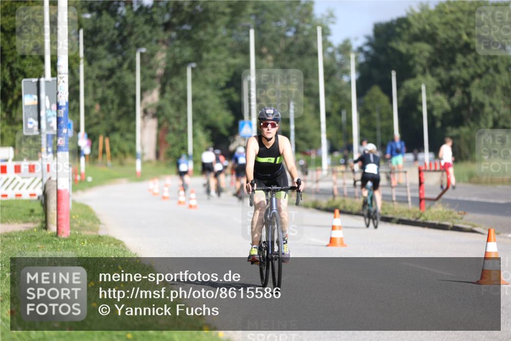 17.08.2025 - KN Förde Triathlon 2025 Yannick Fuchs http://msf.ph/oto/8615586 17.08.2025 09:31:38 Radfahren 205, 237, 127, 190, 196, 211 meine-sportfotos.de