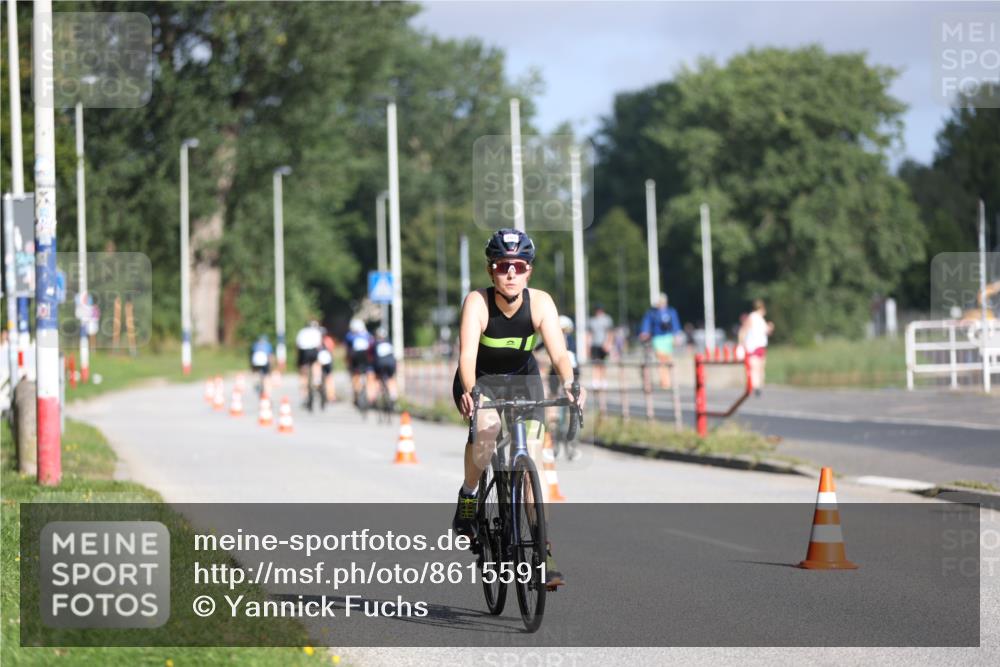 17.08.2025 - KN Förde Triathlon 2025 Yannick Fuchs http://msf.ph/oto/8615591 17.08.2025 09:31:39 Radfahren 205, 237, 190, 196 meine-sportfotos.de