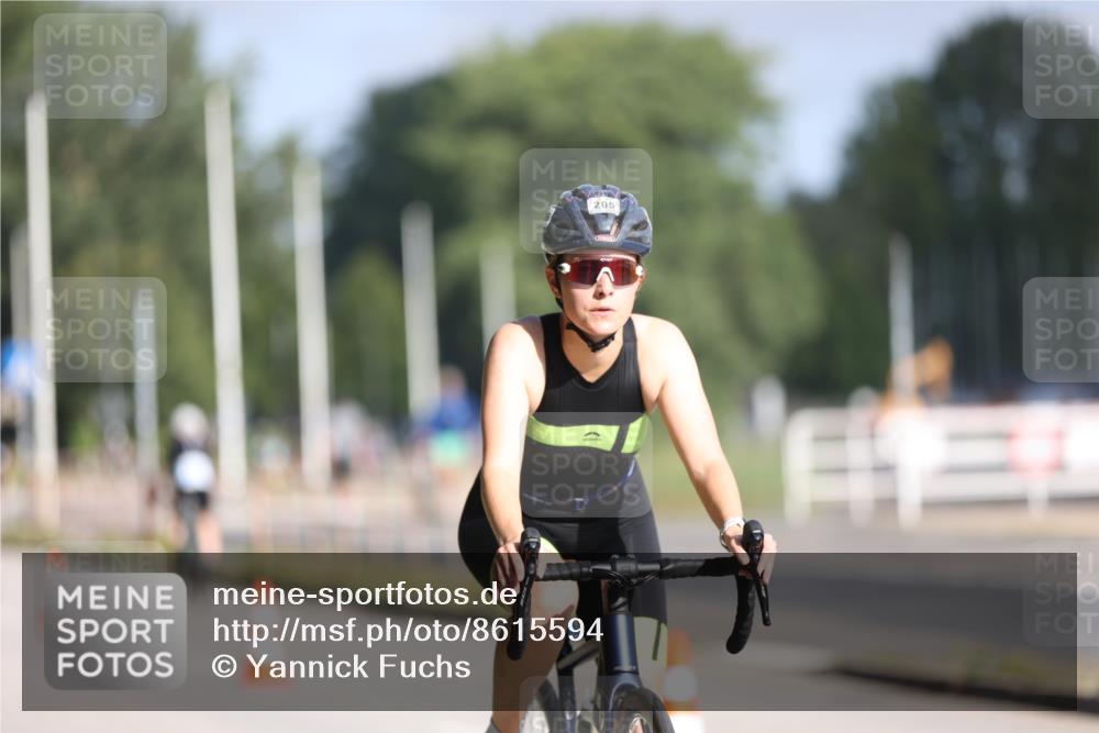 17.08.2025 - KN Förde Triathlon 2025 Yannick Fuchs http://msf.ph/oto/8615594 17.08.2025 09:31:39 Radfahren 205, 237, 190, 196 meine-sportfotos.de