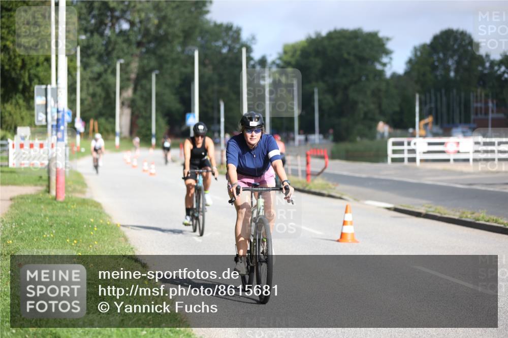 17.08.2025 - KN Förde Triathlon 2025 Yannick Fuchs http://msf.ph/oto/8615681 17.08.2025 09:32:22 Radfahren 147, 195, 201, 224, 246, 225 meine-sportfotos.de