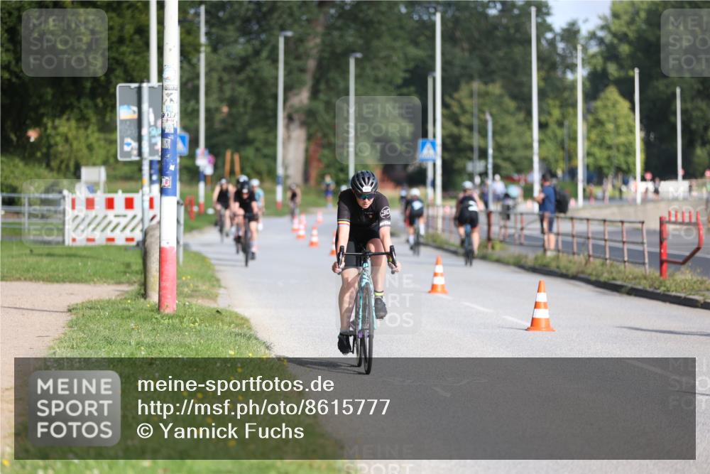 17.08.2025 - KN Förde Triathlon 2025 Yannick Fuchs http://msf.ph/oto/8615777 17.08.2025 09:32:45 Radfahren 111, 126, 133, 152, 197, 198, 208, 212, 216, 221, 130, 138, 242, 243 meine-sportfotos.de