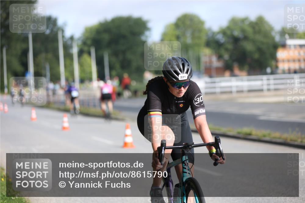 17.08.2025 - KN Förde Triathlon 2025 Yannick Fuchs http://msf.ph/oto/8615790 17.08.2025 09:32:47 Radfahren 111, 126, 133, 152, 197, 198, 208, 212, 216, 218, 221, 138, 242, 243 meine-sportfotos.de