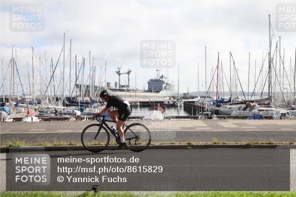 17.08.2025 - KN Förde Triathlon 2025 Yannick Fuchs http://msf.ph/oto/8615829 17.08.2025 09:27:54 Radfahren 110, 228 meine-sportfotos.de