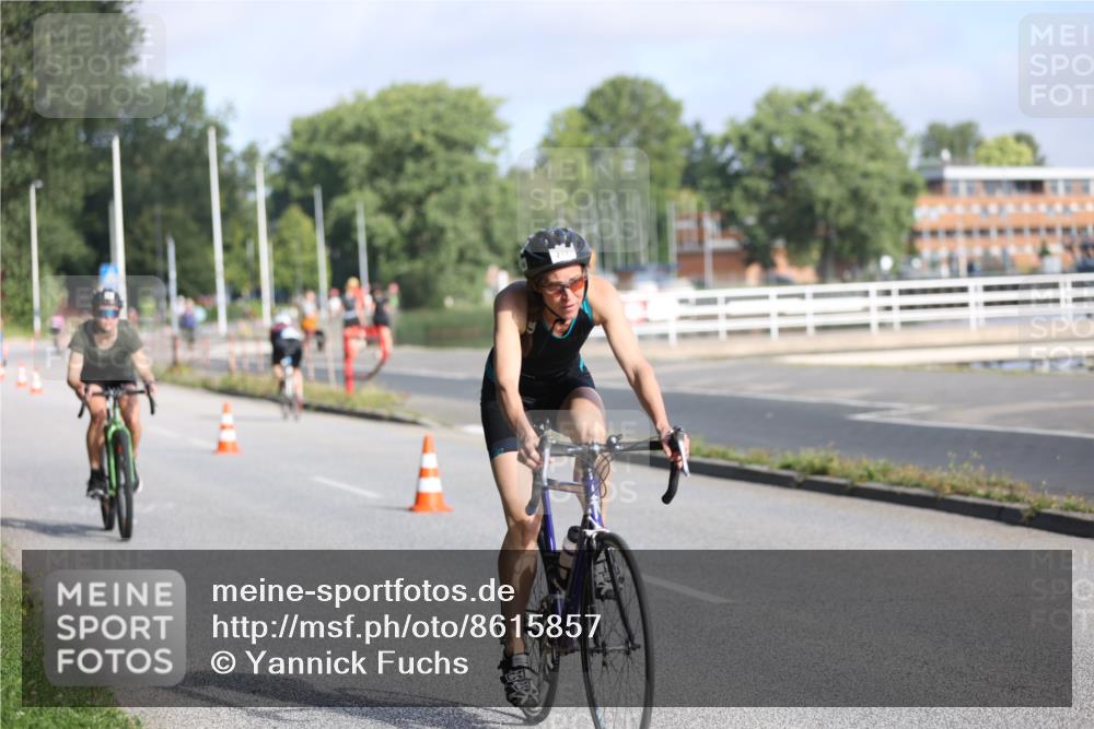 17.08.2025 - KN Förde Triathlon 2025 Yannick Fuchs http://msf.ph/oto/8615857 17.08.2025 09:32:57 Radfahren 102, 104, 122, 133, 198, 218, 111, 126, 133, 152, 197, 198, 208, 212, 216 meine-sportfotos.de