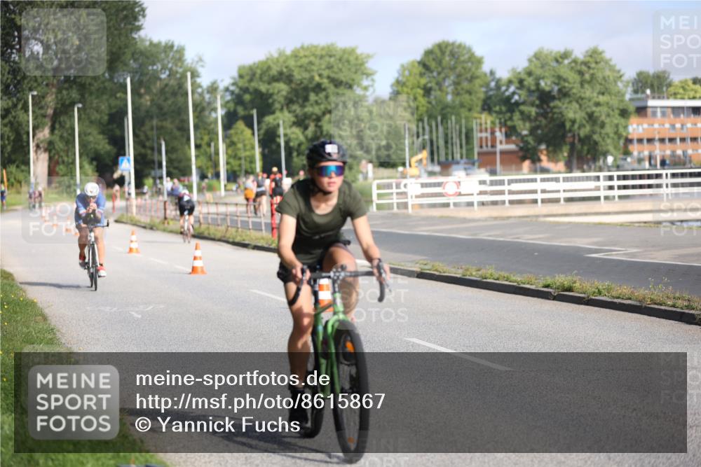 17.08.2025 - KN Förde Triathlon 2025 Yannick Fuchs http://msf.ph/oto/8615867 17.08.2025 09:32:58 Radfahren 102, 104, 122, 218, 111, 126, 133, 152, 197, 198, 208, 212, 216 meine-sportfotos.de