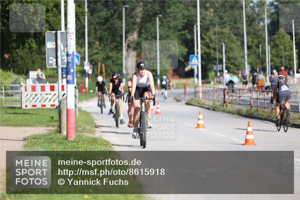 17.08.2025 - KN Förde Triathlon 2025 Yannick Fuchs http://msf.ph/oto/8615918 17.08.2025 09:33:16 Radfahren 118, 128, 151, 190, 200, 230, 235, 127, 145, 146, 148, 151, 194, 215 meine-sportfotos.de