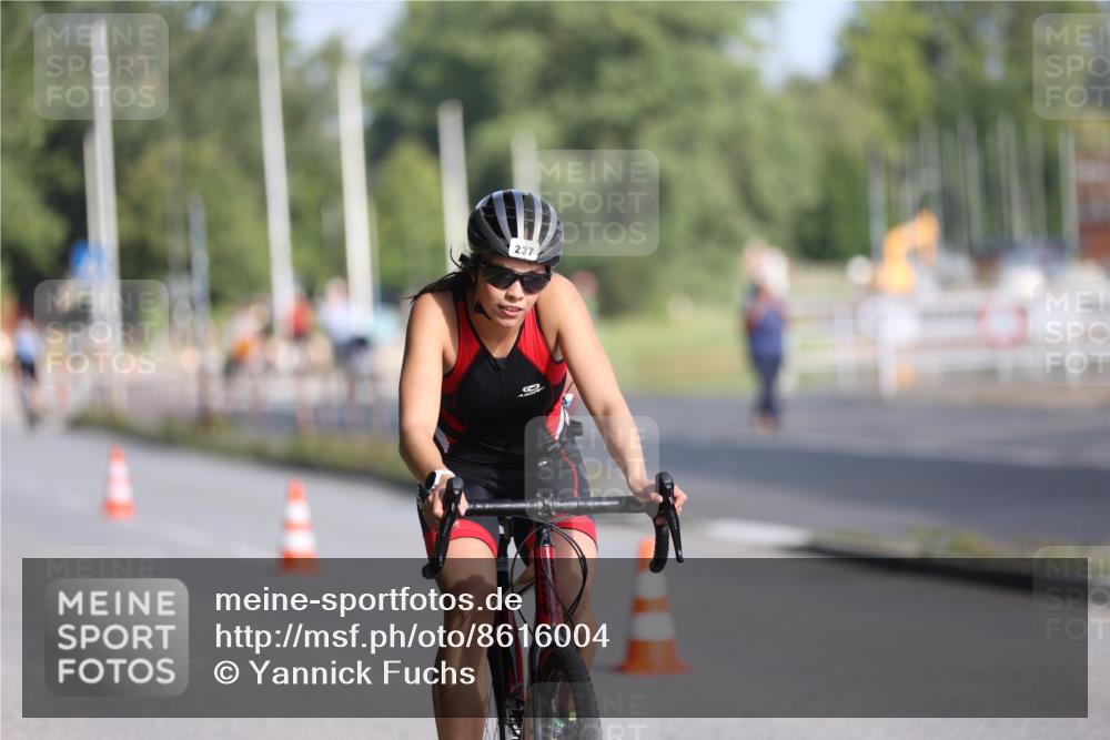 17.08.2025 - KN Förde Triathlon 2025 Yannick Fuchs http://msf.ph/oto/8616004 17.08.2025 09:33:35 Radfahren 150, 231, 234, 237, 120 meine-sportfotos.de